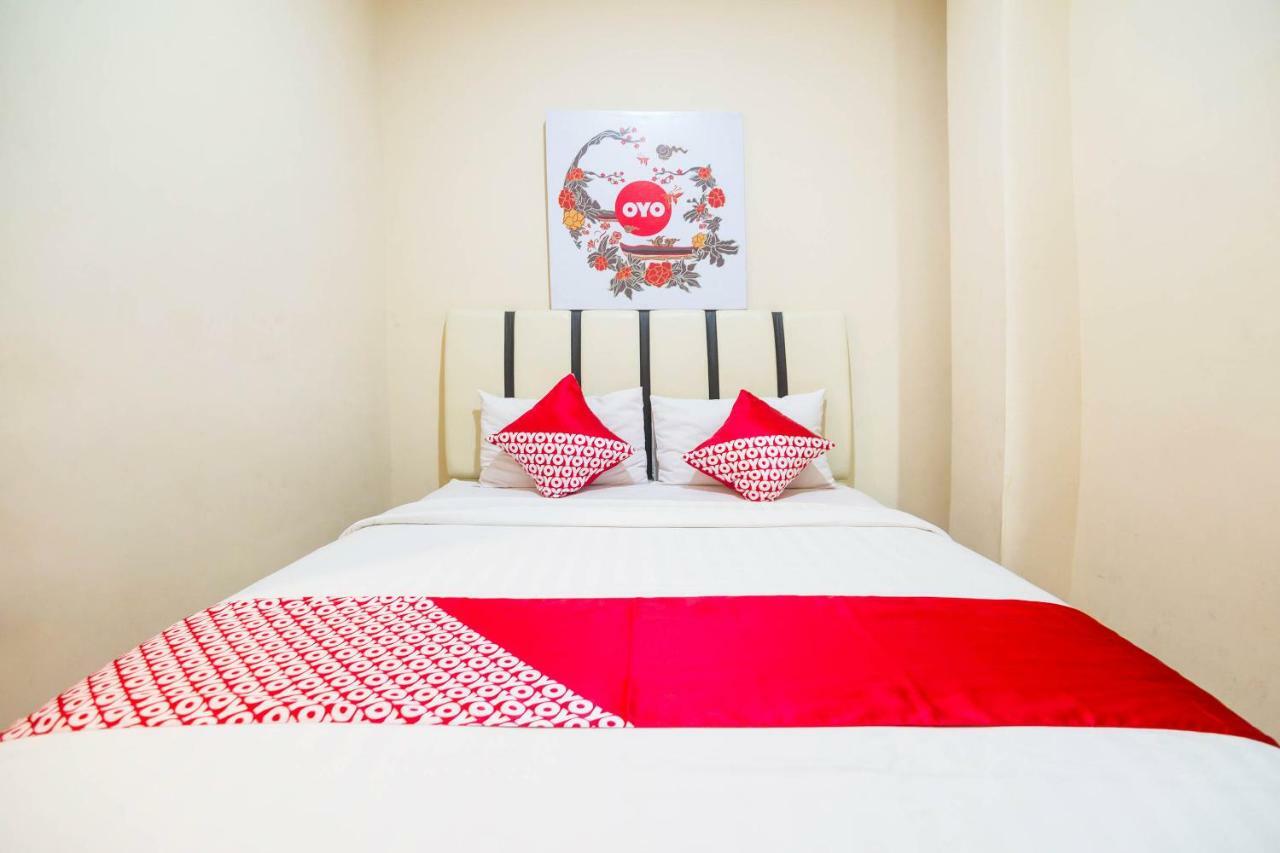 Sentosa Guest House Понтианак Экстерьер фото