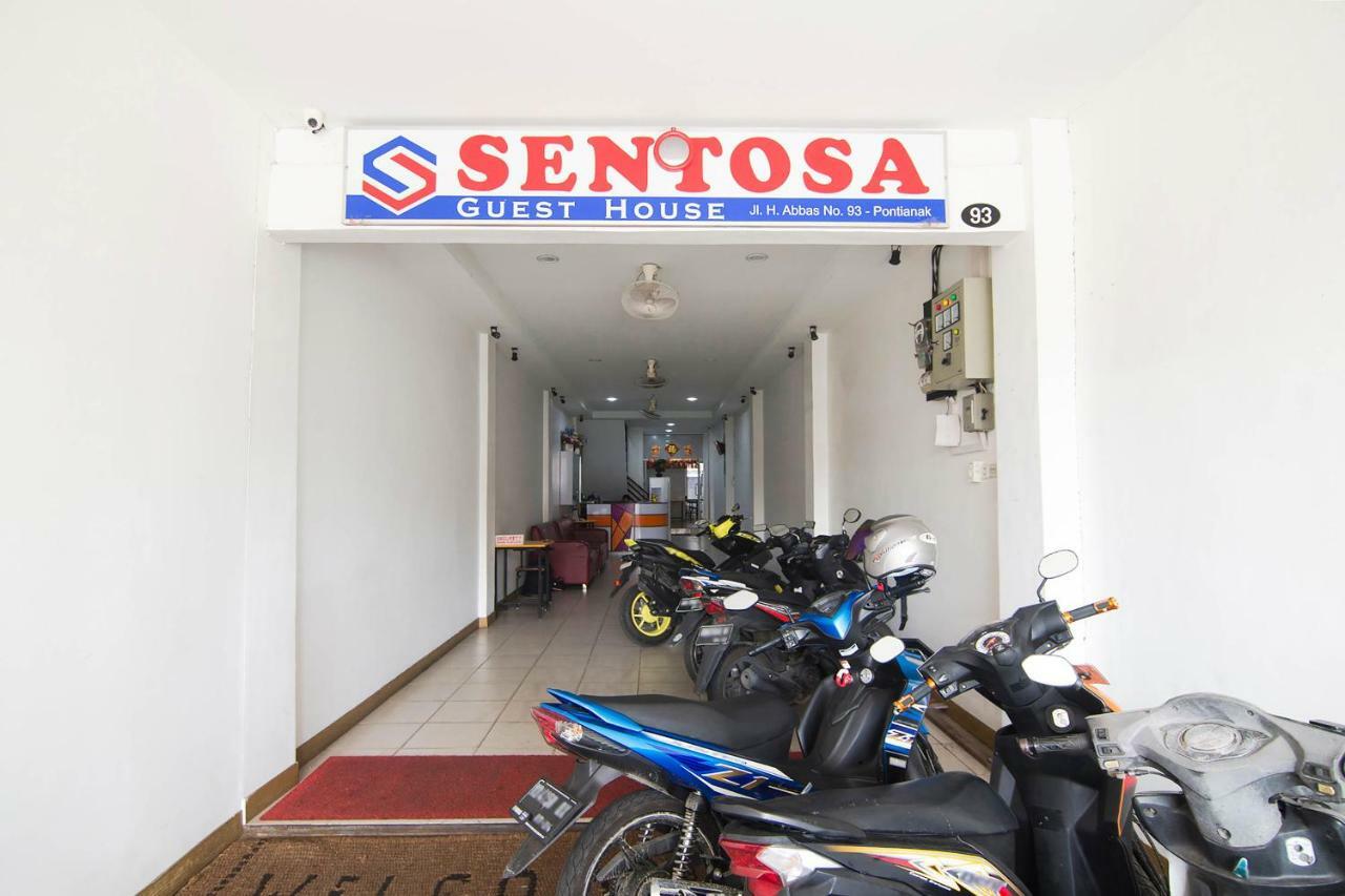 Sentosa Guest House Понтианак Экстерьер фото