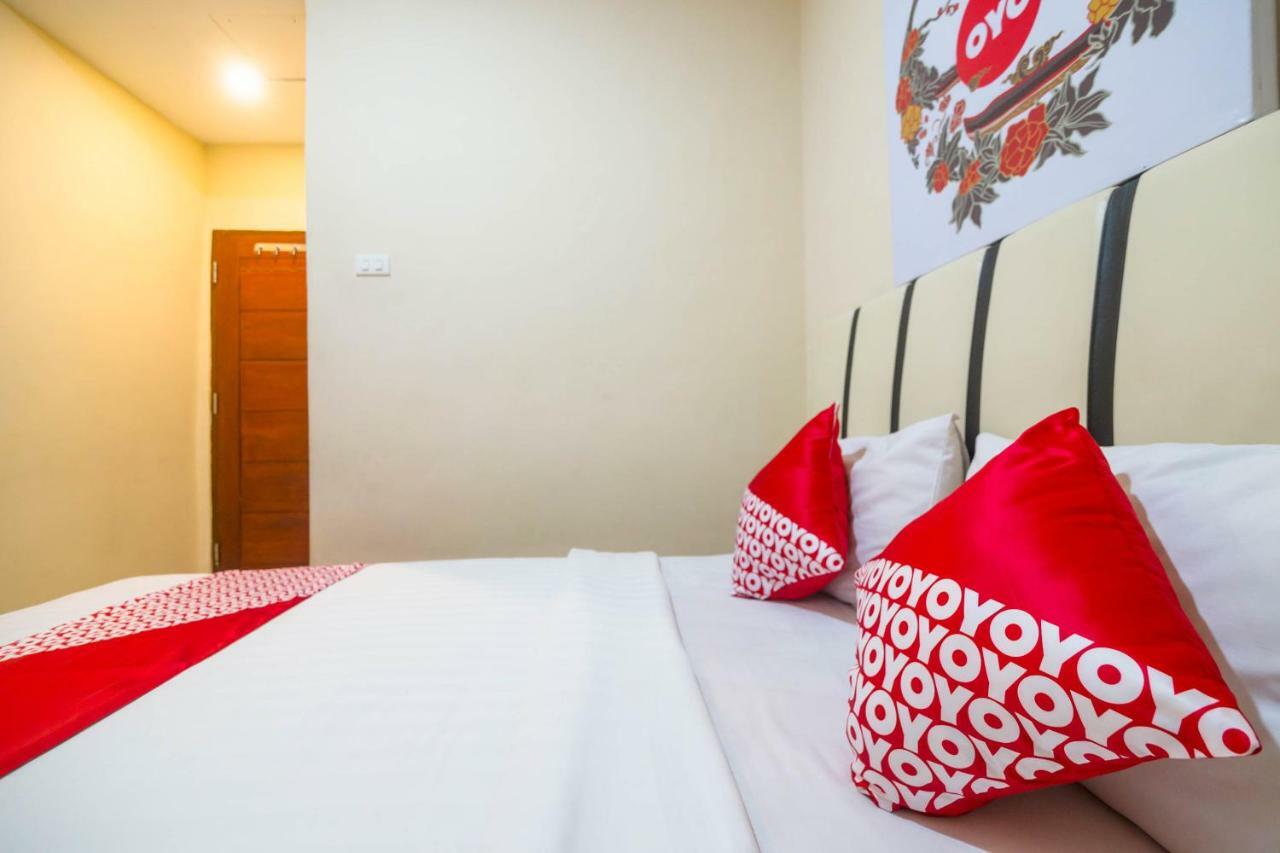 Sentosa Guest House Понтианак Экстерьер фото